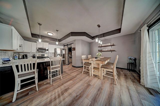 7502 Summerset Avenue NE, Cedar Rapids, IA 52402