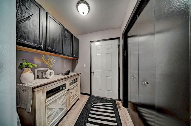 7502 Summerset Avenue NE, Cedar Rapids, IA 52402