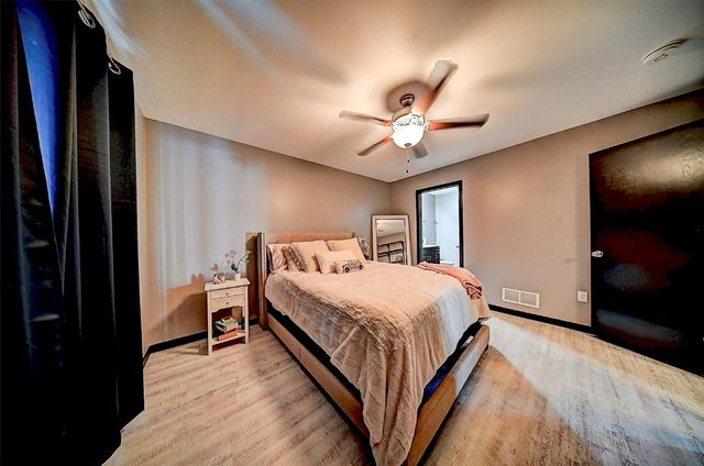 7502 Summerset Avenue NE, Cedar Rapids, IA 52402