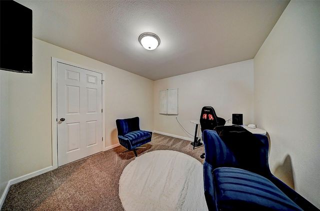 7502 Summerset Avenue NE, Cedar Rapids, IA 52402