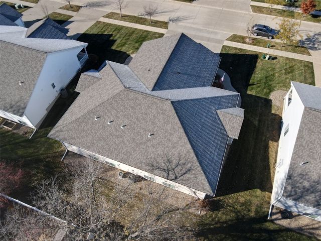 7502 Summerset Avenue NE, Cedar Rapids, IA 52402