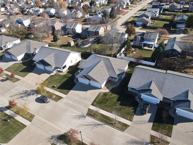 7502 Summerset Avenue NE, Cedar Rapids, IA 52402