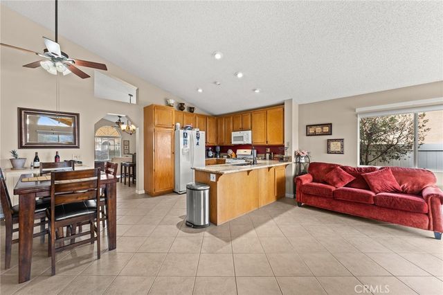 1154 Fairway Oaks, Banning, CA 92220