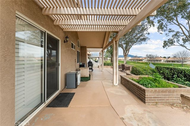 1154 Fairway Oaks, Banning, CA 92220