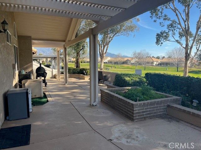 1154 Fairway Oaks, Banning, CA 92220