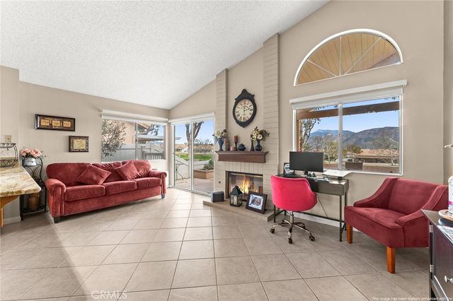 1154 Fairway Oaks, Banning, CA 92220