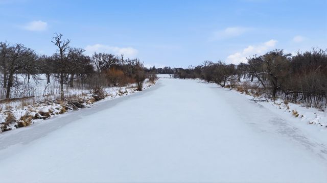 326 10th Avenue S 2, Fargo, ND 58103