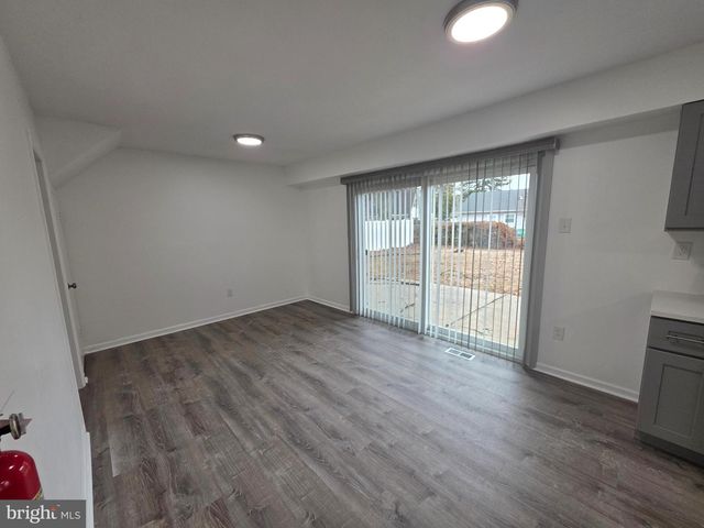 14 EAST CT, Willingboro, NJ 08046