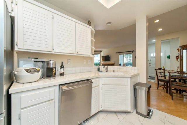 74 Lehigh Aisle, Irvine, CA 92612