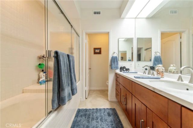 74 Lehigh Aisle, Irvine, CA 92612