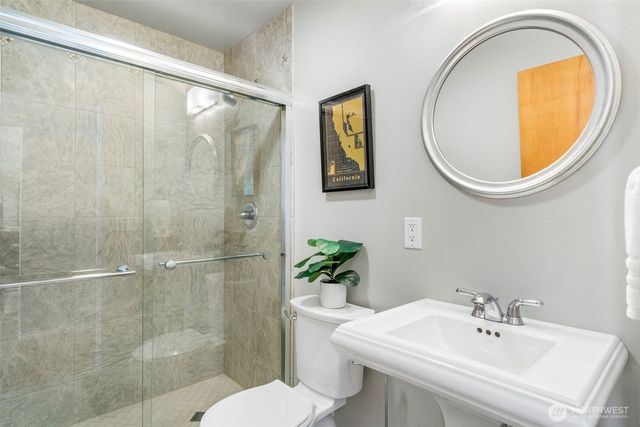 5320 S Kenyon Street, Seattle, WA 98118