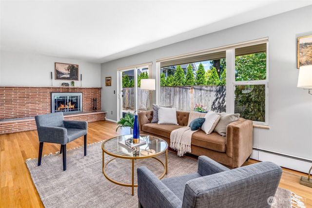 5320 S Kenyon Street, Seattle, WA 98118