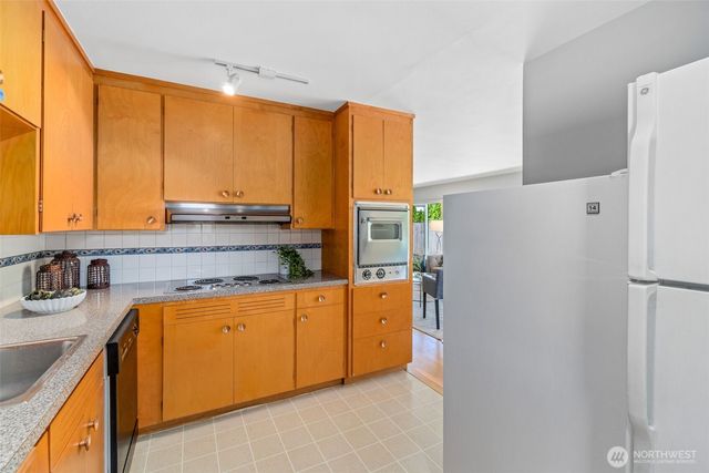 5320 S Kenyon Street, Seattle, WA 98118