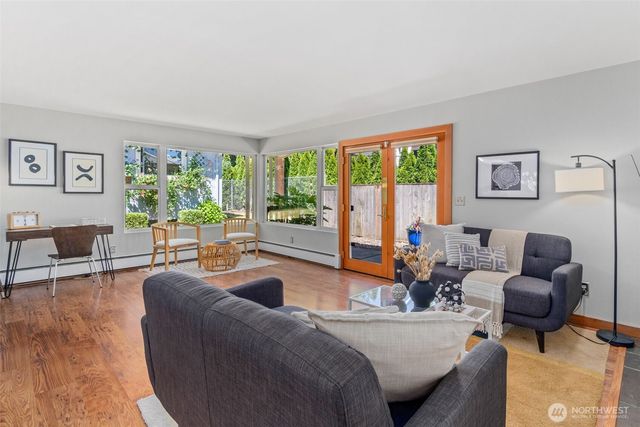 5320 S Kenyon Street, Seattle, WA 98118