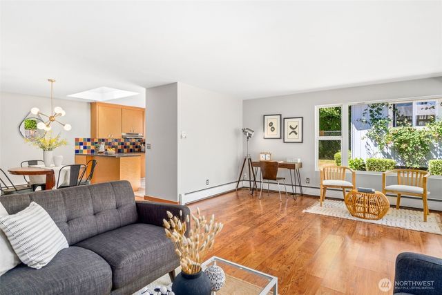 5320 S Kenyon Street, Seattle, WA 98118