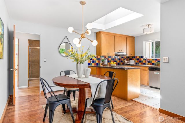 5320 S Kenyon Street, Seattle, WA 98118