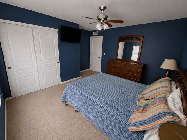 4 Snead Court, Bolingbrook, IL 60490