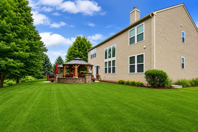 4 Snead Court, Bolingbrook, IL 60490