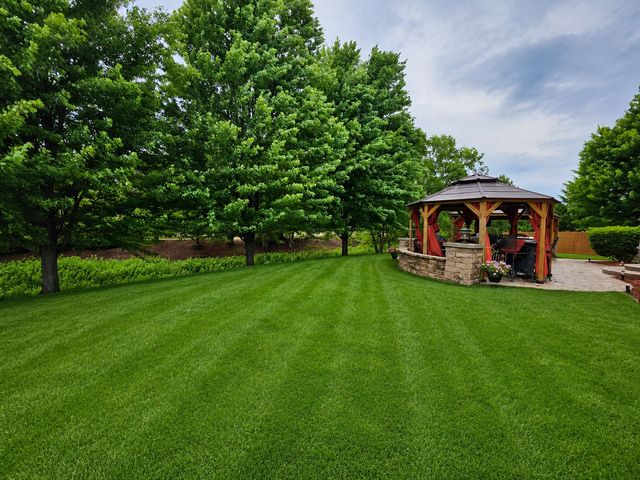 4 Snead Court, Bolingbrook, IL 60490
