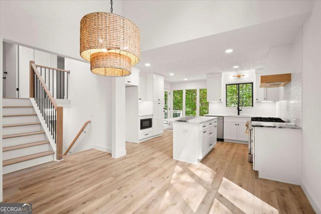 750 Bayliss Drive N, Marietta, GA 30068