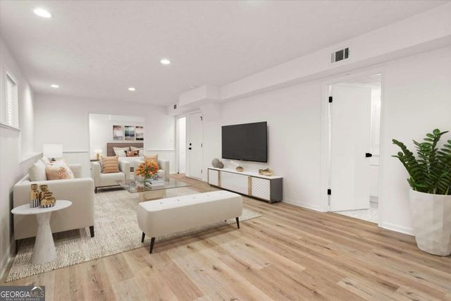 750 Bayliss Drive N, Marietta, GA 30068