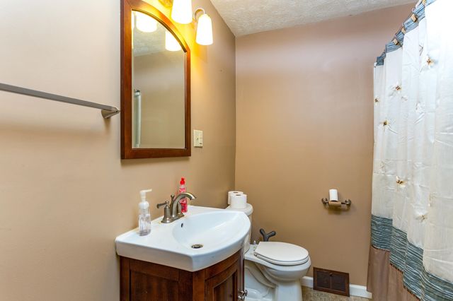 1634 Washington Blvd, Huntington, WV 25701