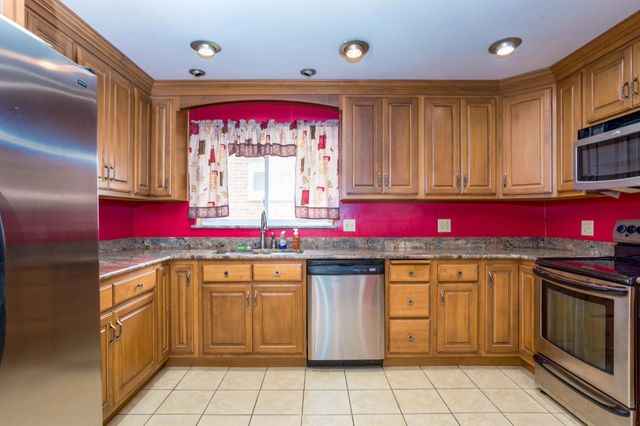 1634 Washington Blvd, Huntington, WV 25701