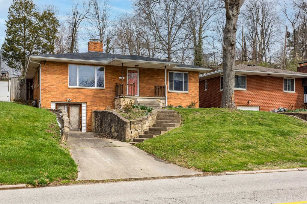 1634 Washington Blvd, Huntington, WV 25701