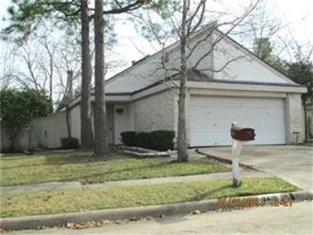 3415 Lapstone Drive, Houston, TX 77082