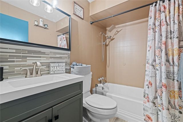 925 Warren Avenue, New Castle, PA 16101