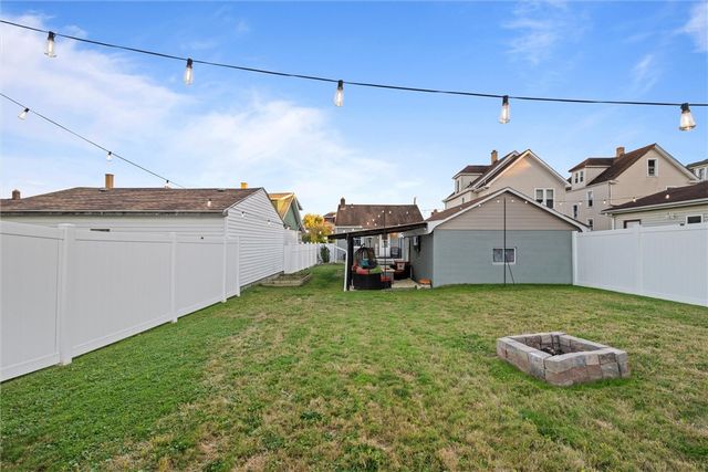 925 Warren Avenue, New Castle, PA 16101