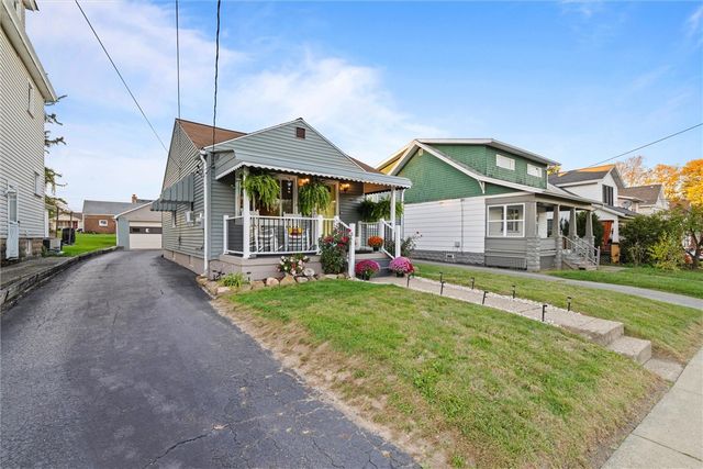 925 Warren Avenue, New Castle, PA 16101