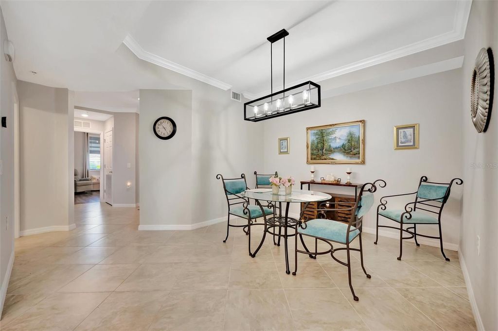 Image 23 of property listing at 1020 TIDEWATER SHORES LOOP 208, Bradenton, FL 34208
