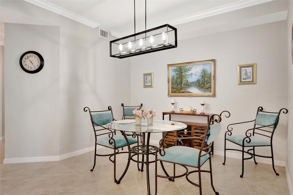 Image 24 of property listing at 1020 TIDEWATER SHORES LOOP 208, Bradenton, FL 34208