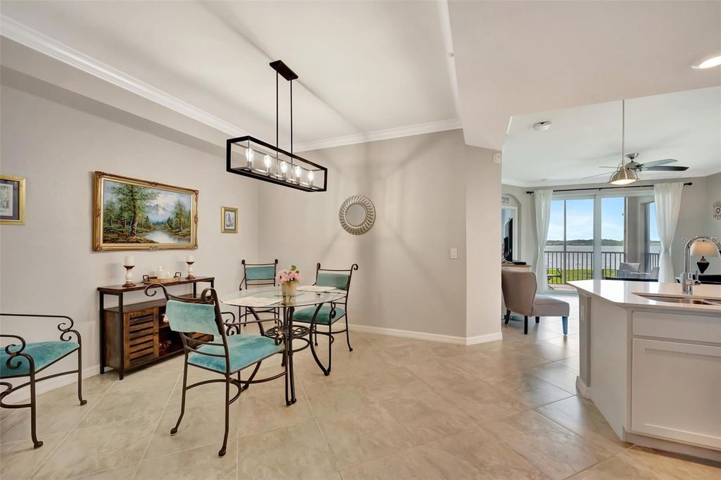 Image 25 of property listing at 1020 TIDEWATER SHORES LOOP 208, Bradenton, FL 34208