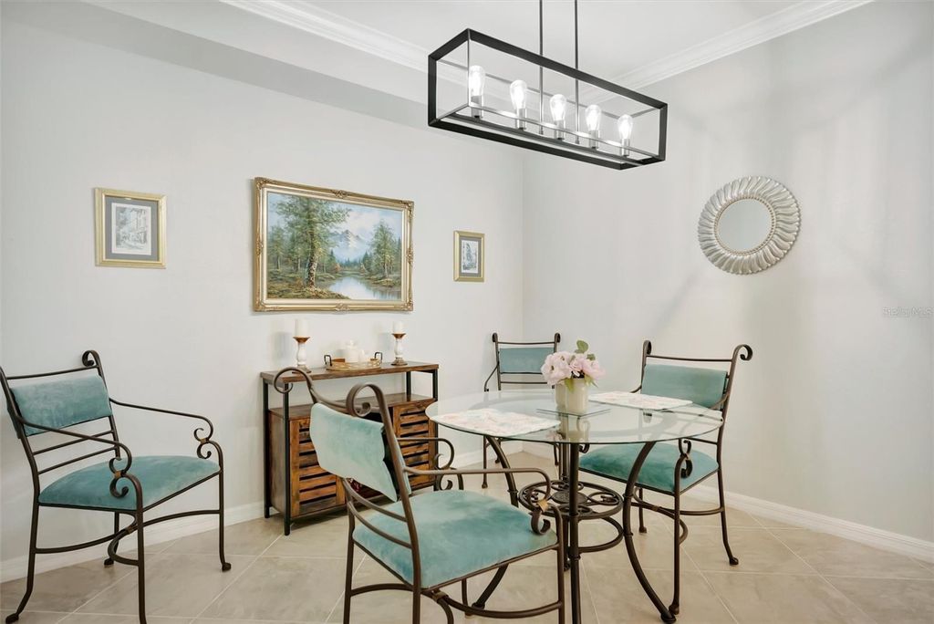 Image 26 of property listing at 1020 TIDEWATER SHORES LOOP 208, Bradenton, FL 34208