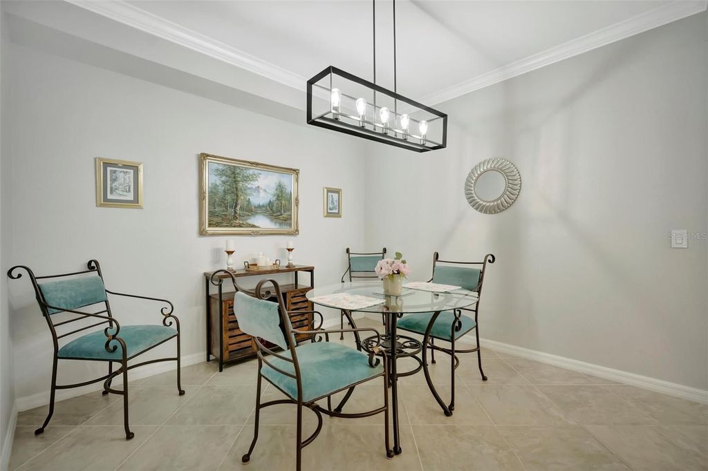 Image 28 of property listing at 1020 TIDEWATER SHORES LOOP 208, Bradenton, FL 34208