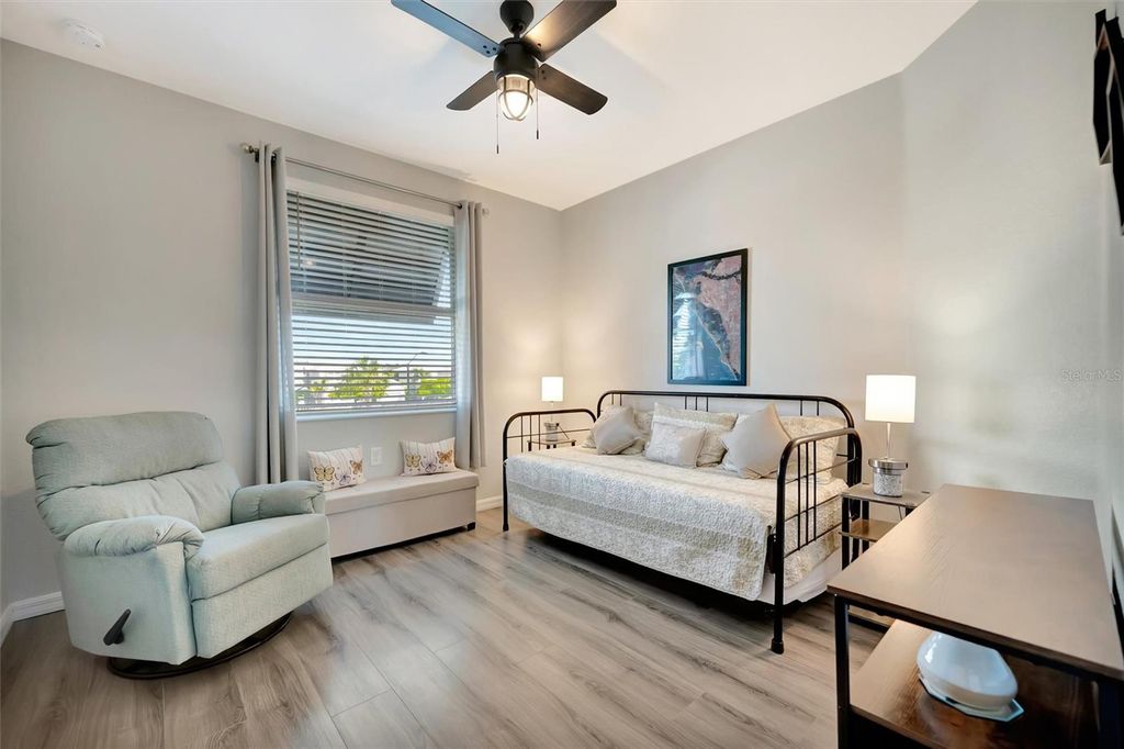 Image 47 of property listing at 1020 TIDEWATER SHORES LOOP 208, Bradenton, FL 34208