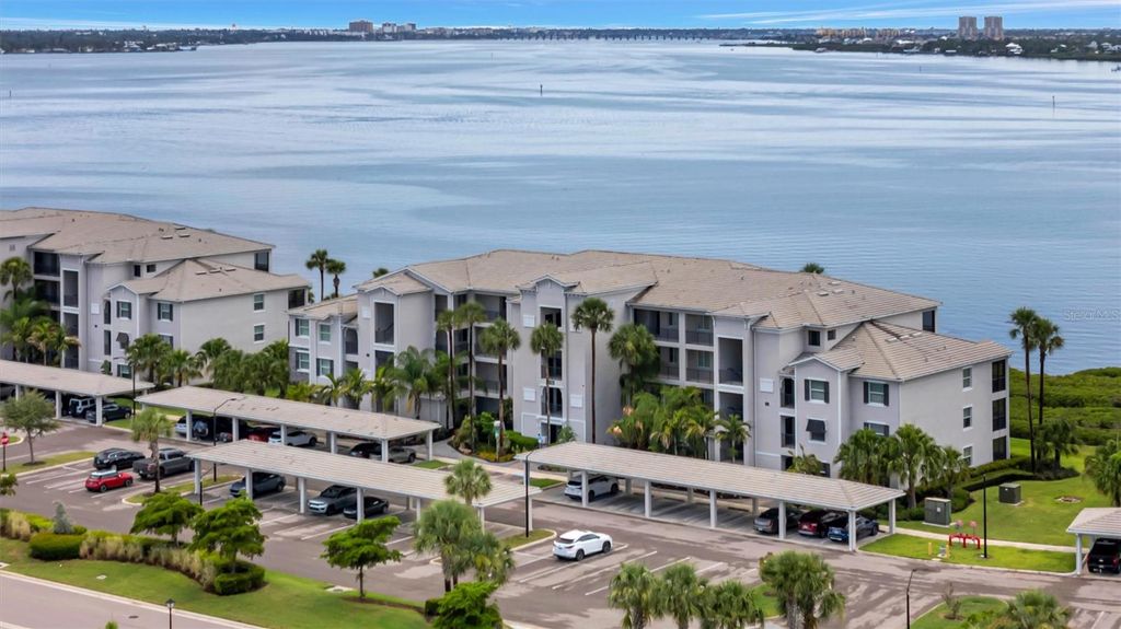 Image 66 of property listing at 1020 TIDEWATER SHORES LOOP 208, Bradenton, FL 34208