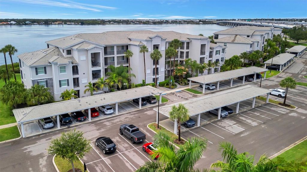 Image 69 of property listing at 1020 TIDEWATER SHORES LOOP 208, Bradenton, FL 34208