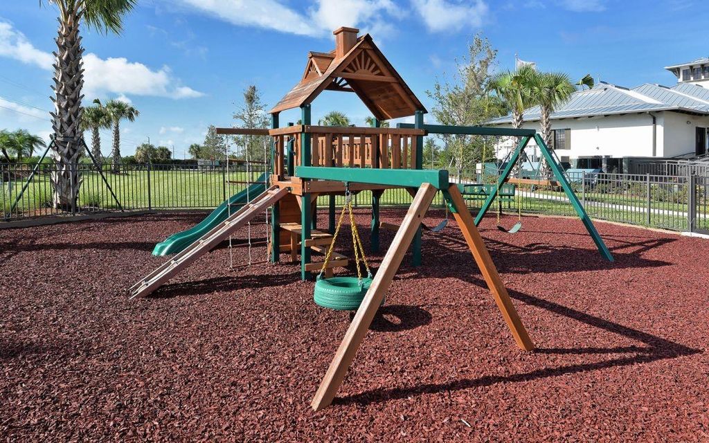 Image 79 of property listing at 1020 TIDEWATER SHORES LOOP 208, Bradenton, FL 34208