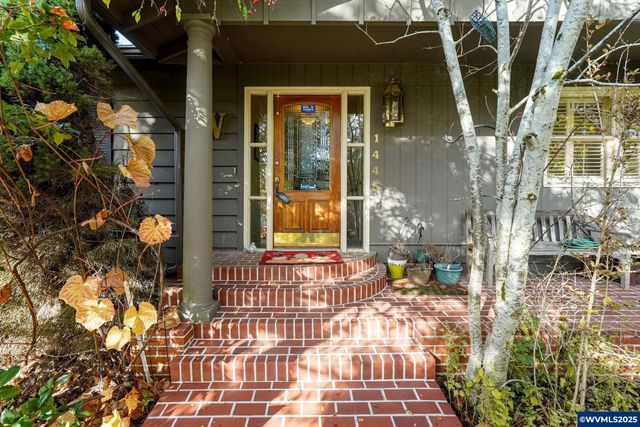 1445 Acacia Dr S, Salem, OR 97302