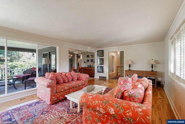 1445 Acacia Dr S, Salem, OR 97302