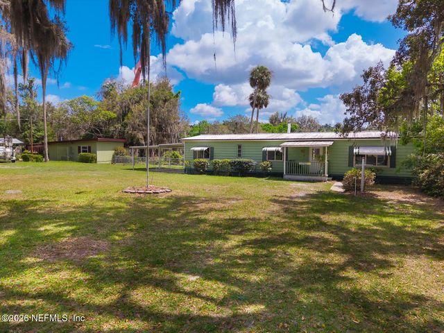 215 SARATOGA Drive, Satsuma, FL 32189