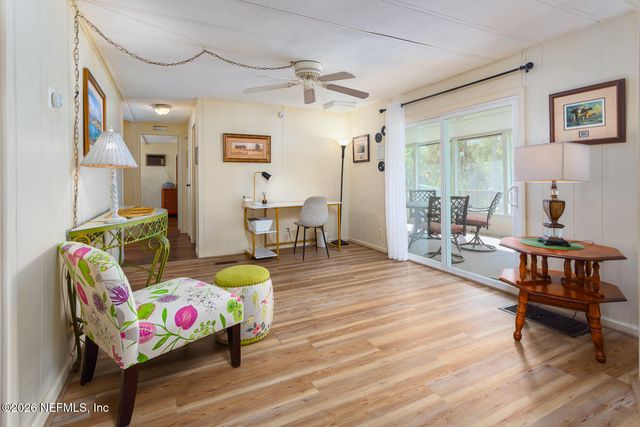 215 SARATOGA Drive, Satsuma, FL 32189