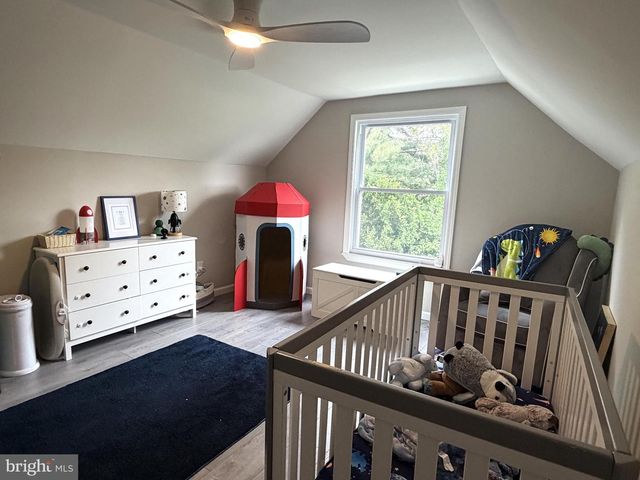 609 S QUEEN ANNE DR, Fairless Hills, PA 19030