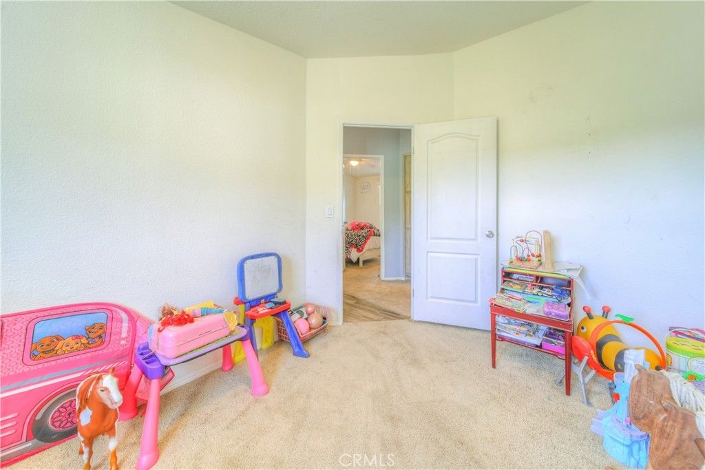 Image 10 of property listing at 32986 Grand Avenue, Winchester, CA 92596