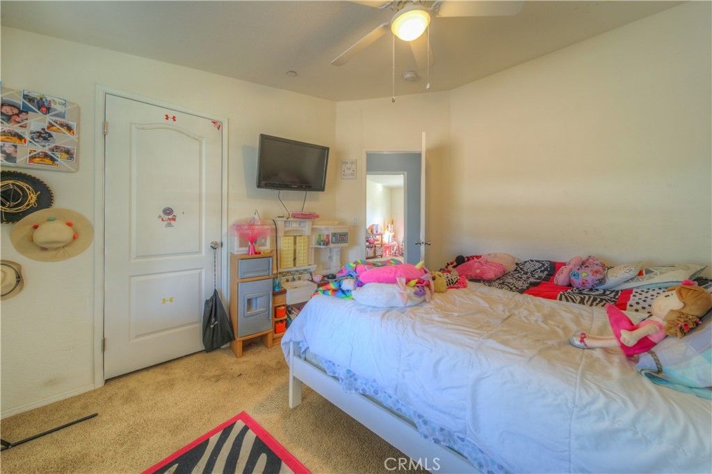 Image 15 of property listing at 32986 Grand Avenue, Winchester, CA 92596