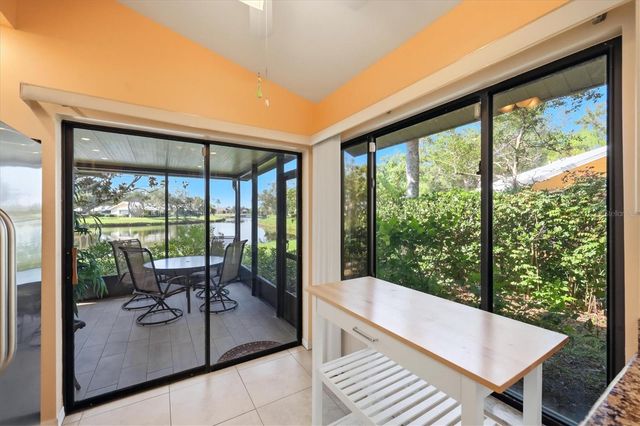 214 SOUTHAMPTON DRIVE 327, Venice, FL 34293