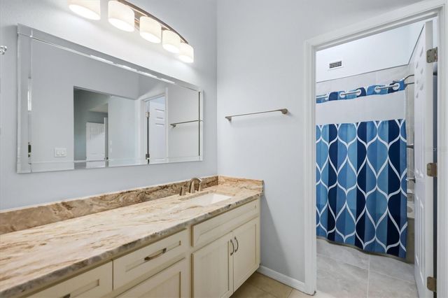 214 SOUTHAMPTON DRIVE 327, Venice, FL 34293